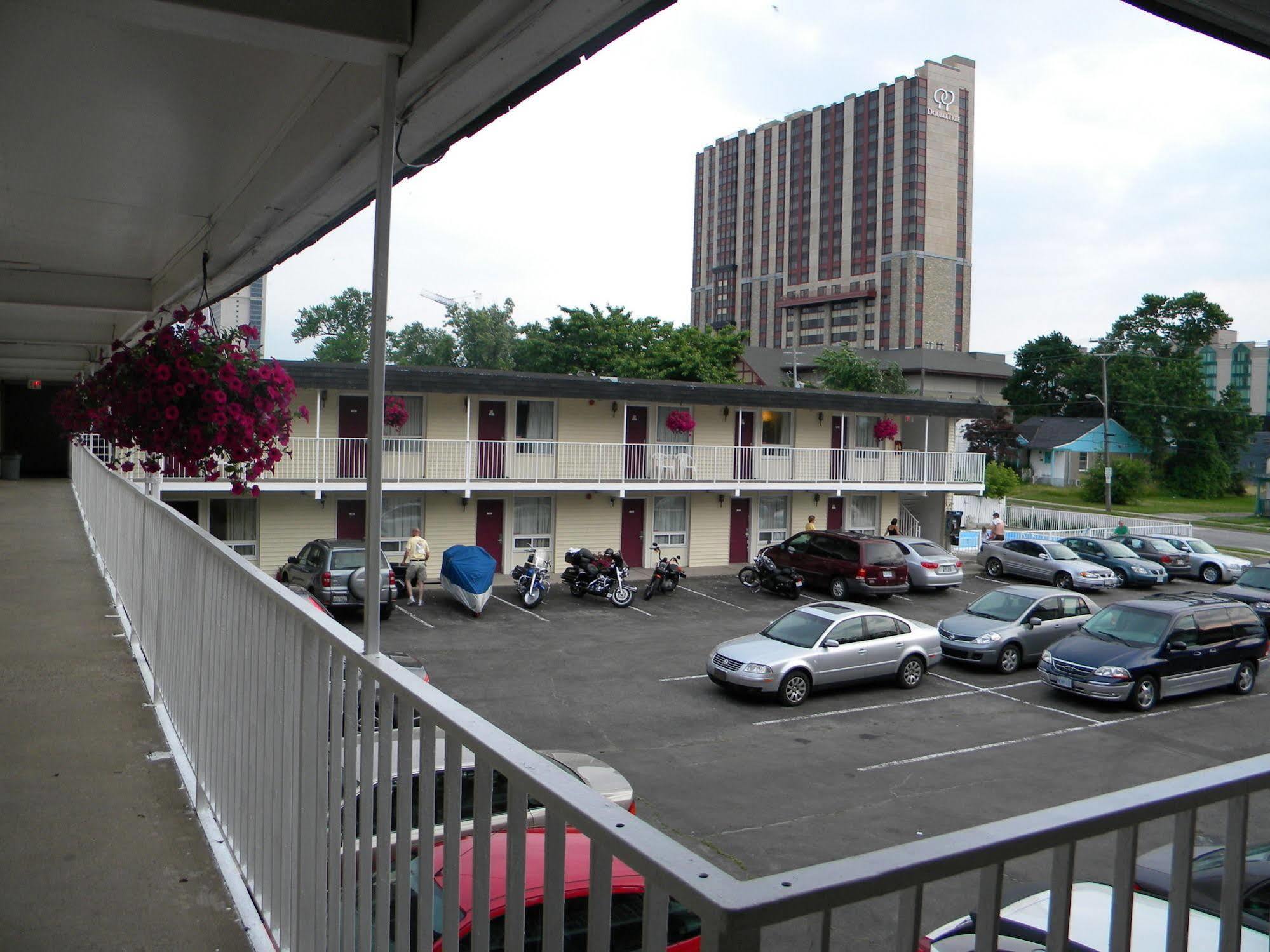 Fairway Inn By The Falls Niagara-Fälle Exterior foto